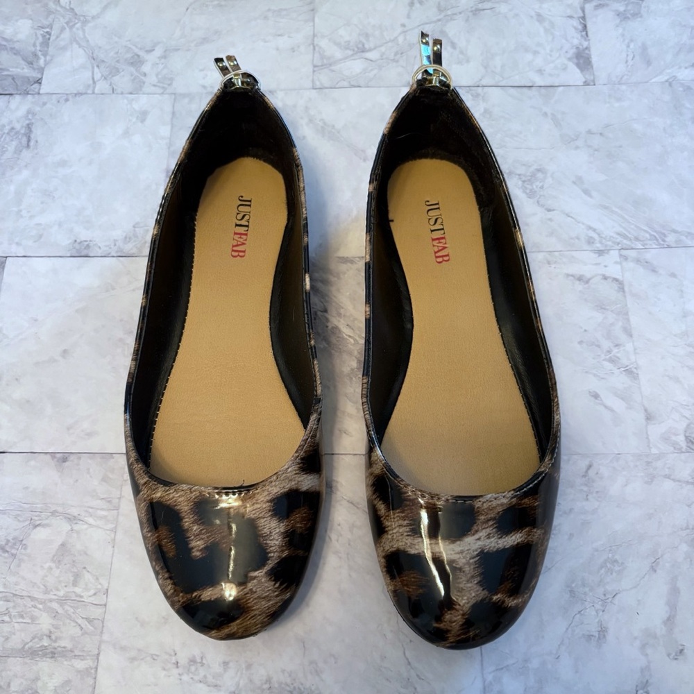 JustFab Brown Patent Leopard Women's Flats Size 6